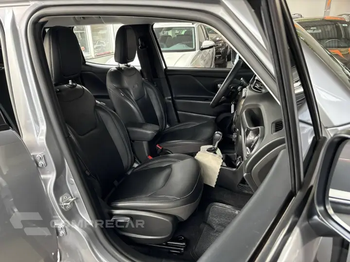 Renegade Long. T270 1.3 TB 4x2 Flex Aut.