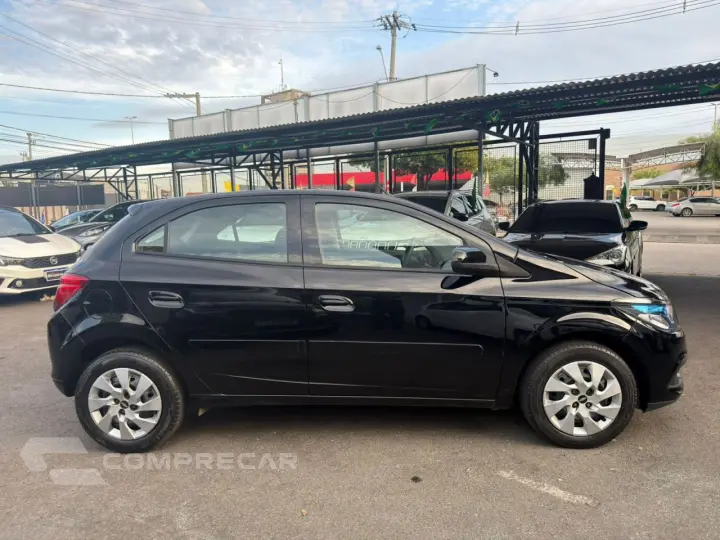 Onix Hatch 1.4 4P FLEX LT