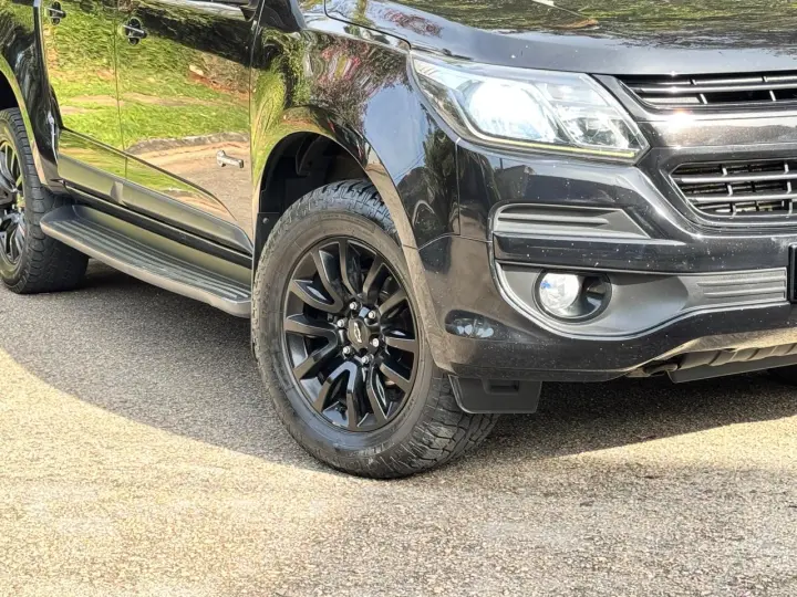 S10 2.8 16V Turbo Midnight CD 4X4
