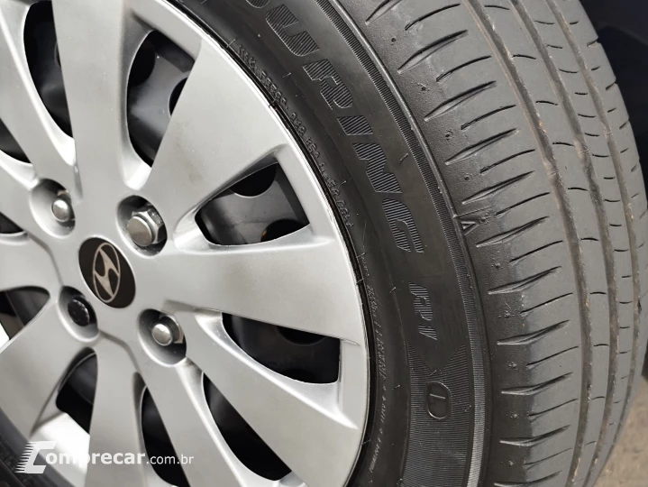 HB20 1.6 COMFORT PLUS 16V FLEX 4P AUTOMÁTICO