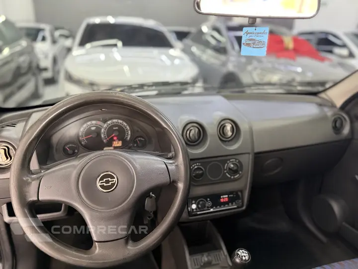 CELTA 1.0 MPFI Life 8V