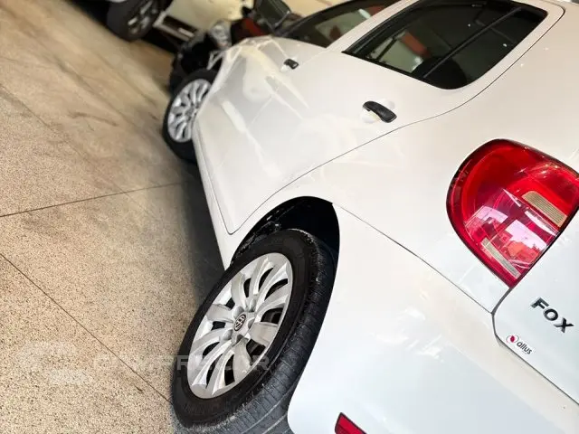 FOX - 1.0 MI 8V 4P MANUAL