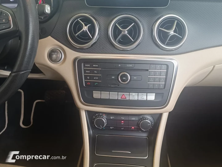 GLA 200 1.6 CGI STYLE 7G-DCT