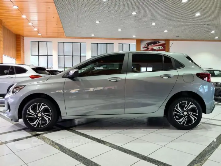 ONIX HATCH LT 1.0 12V FLEX 5P MEC.