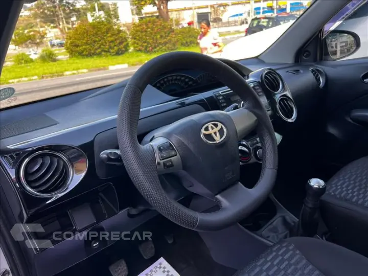 ETIOS 1.5 XLS Sedan 16V