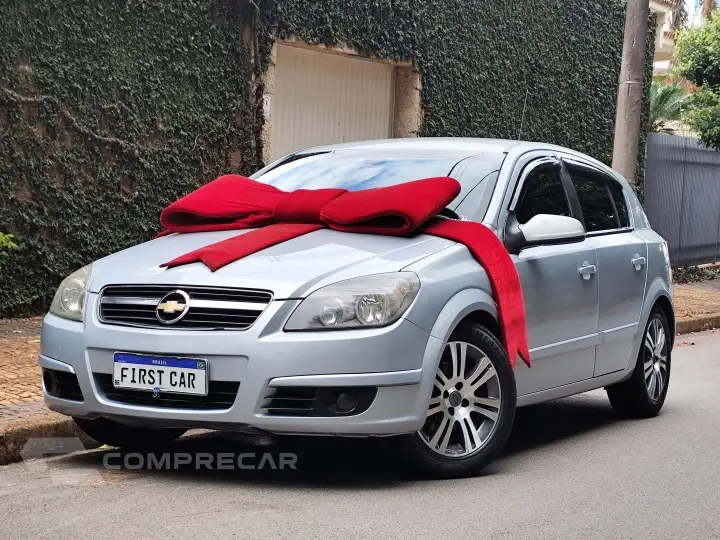VECTRA 2.0 MPFI GT HATCH 8V FLEX 4P MANUAL