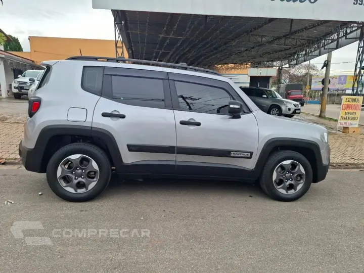 Renegade 1.8 16V Flex 4P Automático