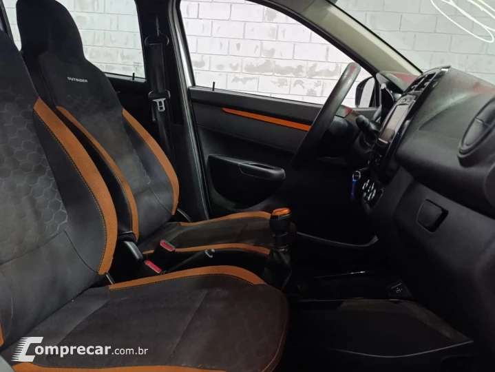 Kwid 1.0 12V Sce Flex Outsider Manual