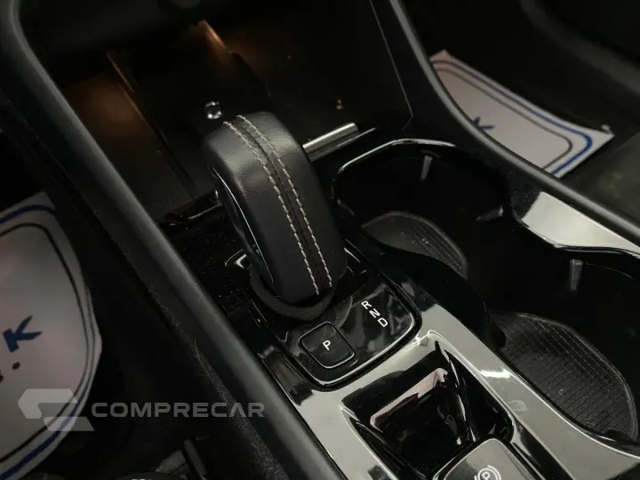 XC40 T5 RDESIGN (HIBRIDO)