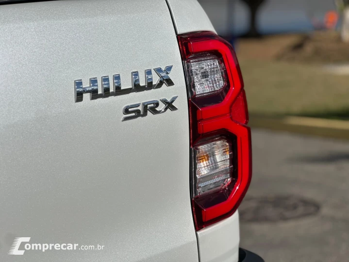 HILUX 2.8 D-4D TURBO DIESEL CD SRX 4X4 AUTOMÁTICO