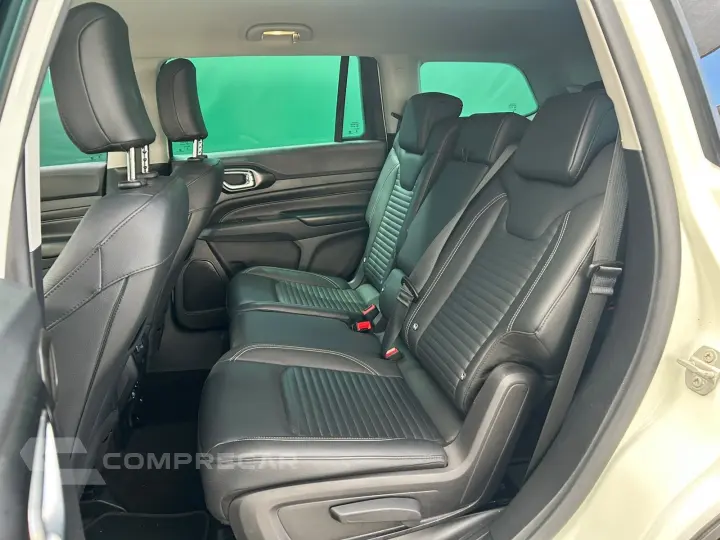 COMMANDER 1.3 T270 TURBO FLEX LONGITUDE AT6