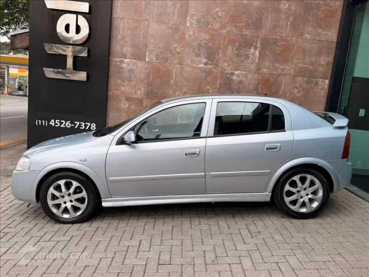 ASTRA 2.0 MPFI Advantage 8V