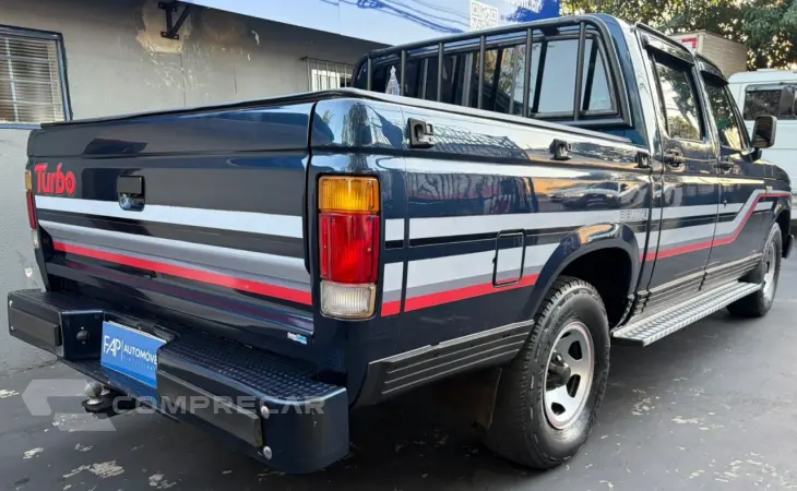 C-20 4.1 4P CUSTOM L CABINE DUPLA