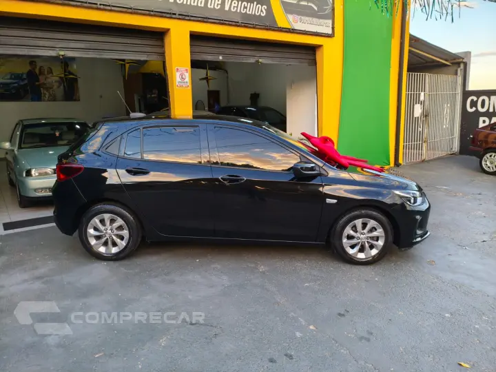 ONIX 1.0 Turbo LT