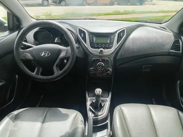 HB20 - 1.6 COMFORT PLUS 16V 4P MANUAL