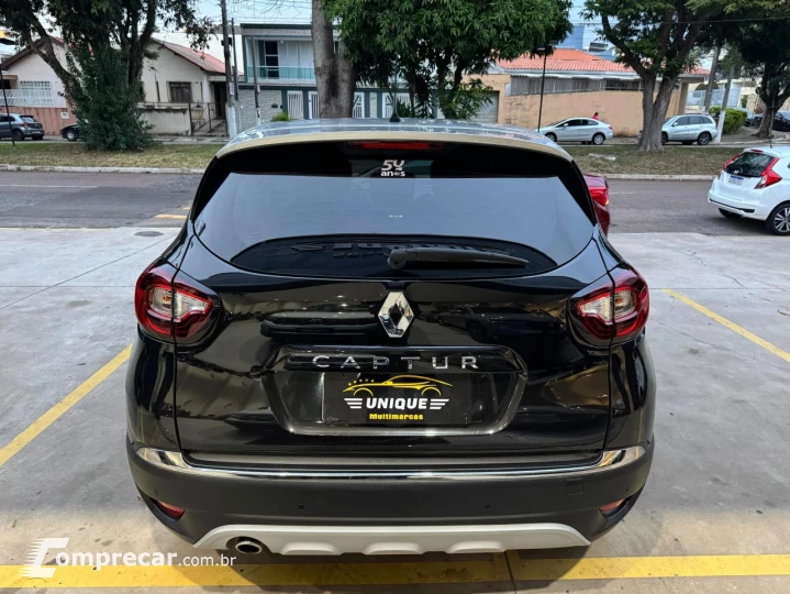 CAPTUR Intense Bose 1.6 16V Flex 5p Aut.