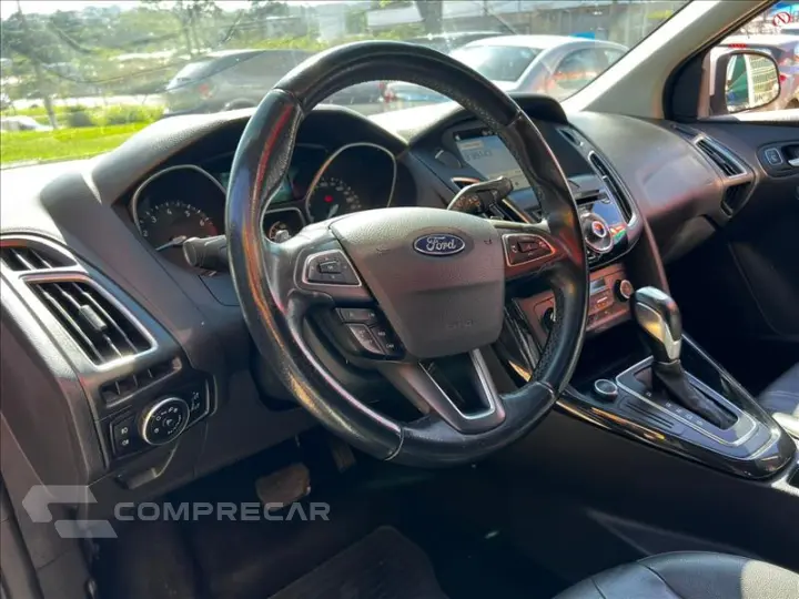 FOCUS 2.0 Titanium Fastback 16V