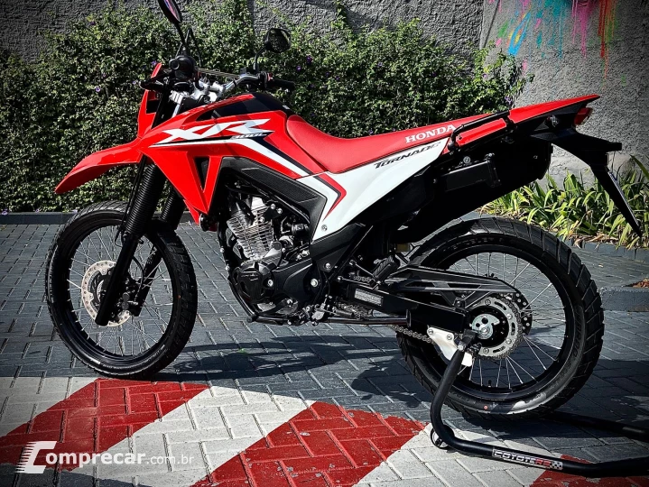 XR 300L TORNADO