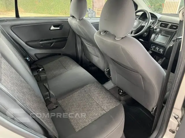 FOX - 1.0 MI 8V 4P MANUAL