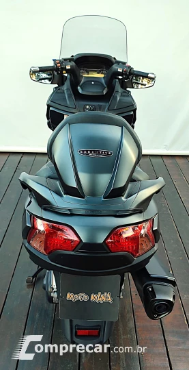 SUZUKI BURGMAN 650 EXECUTIVE