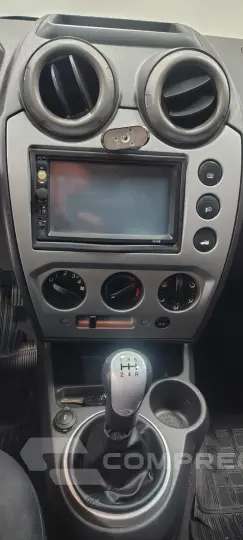 FIESTA 1.6 MPI Class Sedan 8V