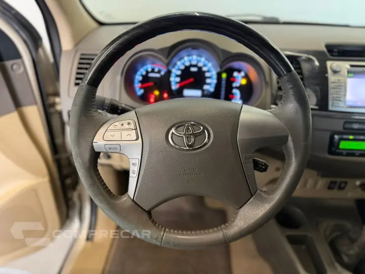 HILUX SW4 3.0 SRV 4X4 7 LUGARES 16V TURBO INTERCOOLER DIESEL