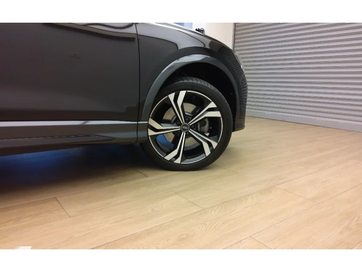 Q3 2.0 40 TFSI GASOLINA PERFORMANCE BLACK QUATTRO TIPTRONIC