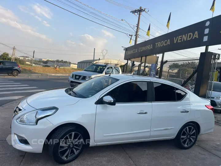 VERSA 1.6 16V Unique