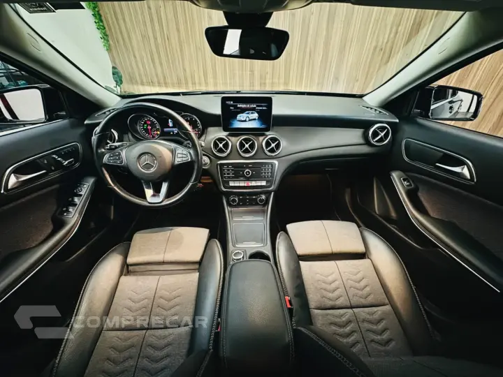 GLA 200 1.6 CGI Style 16V Turbo