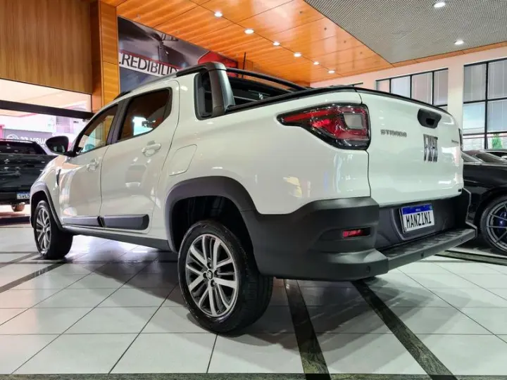 STRADA VOLCANO 1.3 FLEX 8V CD AUT.