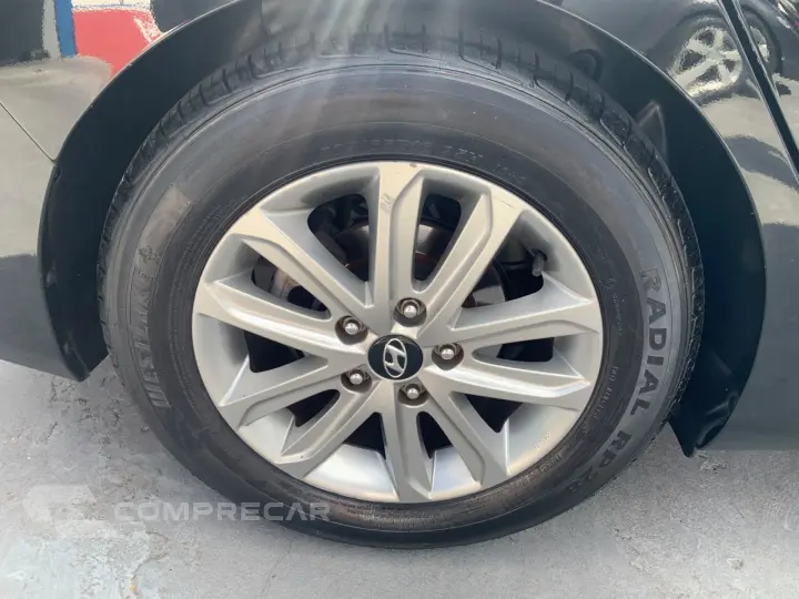 Hyundai Elantra GLS 2.0 16V Flex Aut. 2015