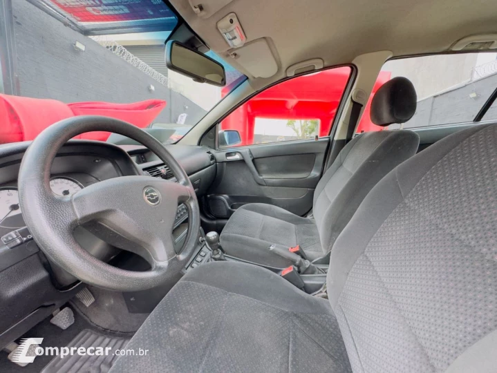 ASTRA 2.0 MPFI Advantage 8V