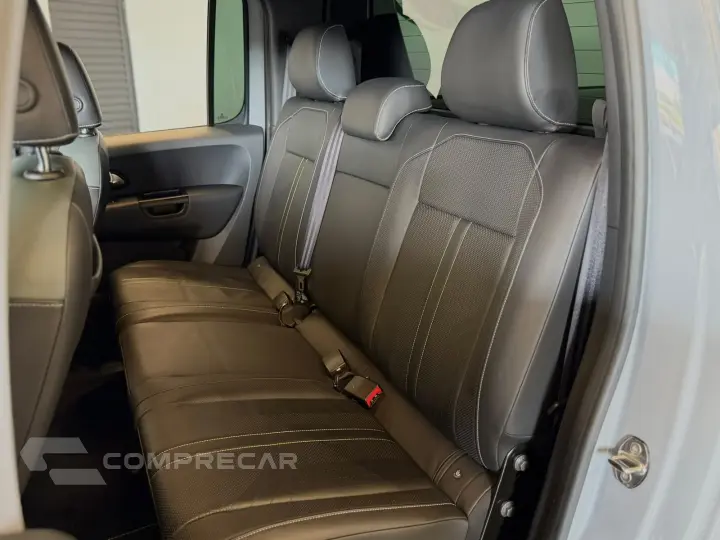 AMAROK 3.0 V6 TDI DIESEL BARRETOS 70 ANOS CD 4MOTION AUTOMÁT