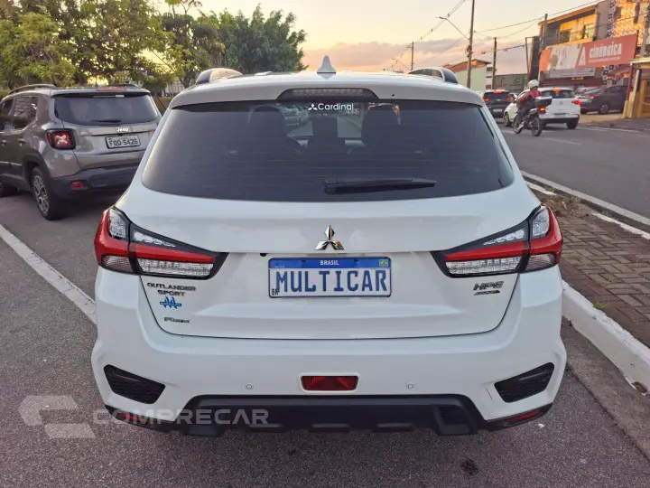 OUTLANDER 2.0 MIVEC FLEX SPORT HPE AWD AUTOMÁTICO