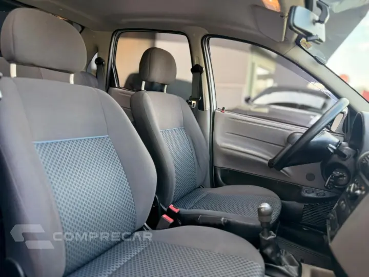 CLASSIC 1.0 MPFI LS 8V FLEX 4P MANUAL