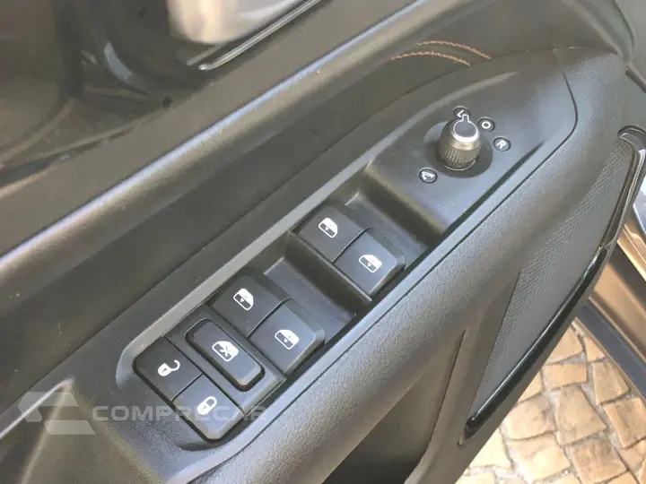 Compass 1.3 T270 Turbo Flex Limited At6