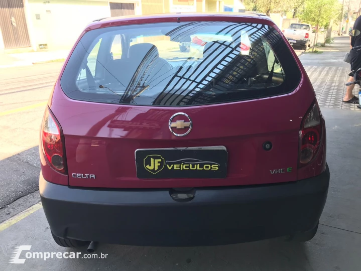 CELTA 1.0 MPFI Life 8V