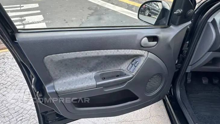 FIESTA 1.6 MPI Hatch 8V
