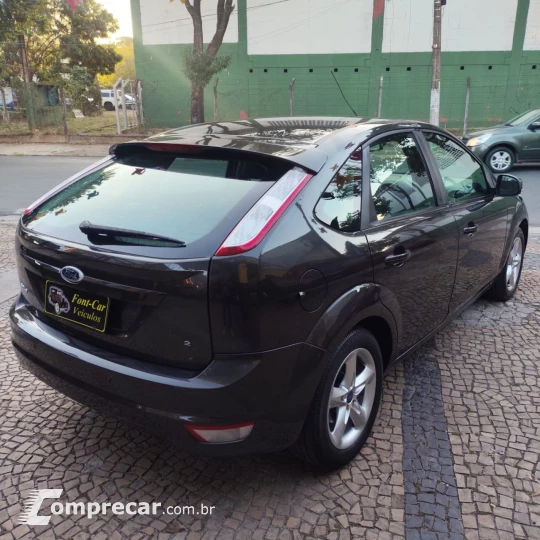 Focus 2.0 16V/SE/SE Plus Flex 5p Aut.