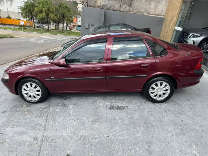 Vectra CD 2.2 16V / 2.0 16V Mec./Aut.