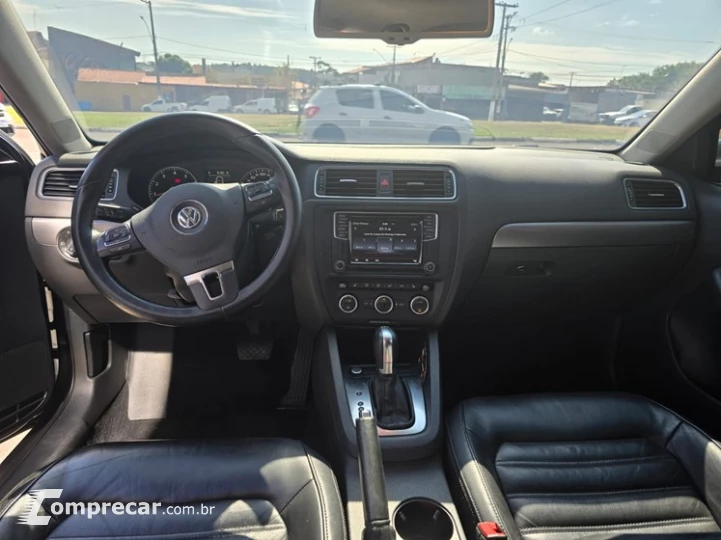 JETTA 2.0 TSI Highline 211cv