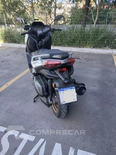 XMAX 300