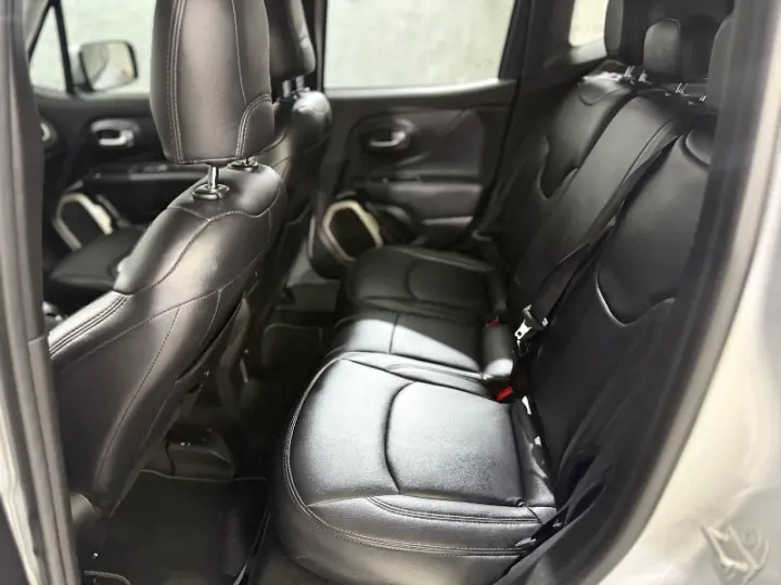 RENEGADE 1.8 16V Longitude