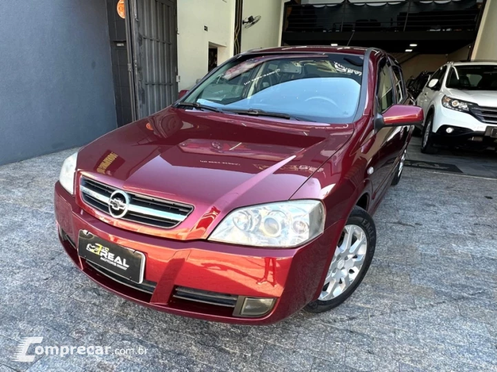 ASTRA 2.0 MPFI Advantage Sedan 8V