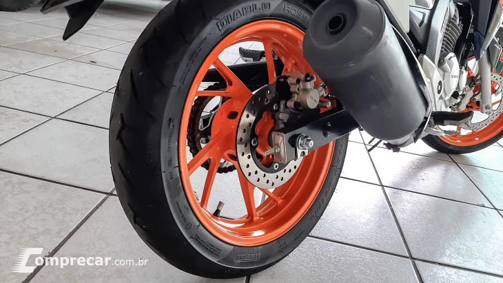 CB 250F Twister