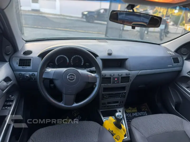 VECTRA 2.0 MPFI Expression 8V