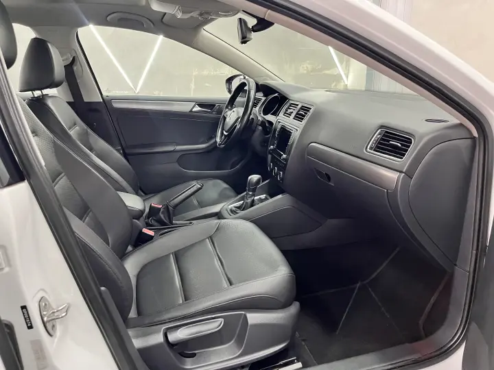 JETTA 1.4 16V TSI Comfortline