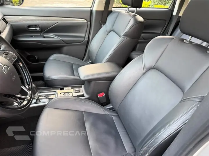 OUTLANDER 3.0 Mivec V6 Hpe-s AWD