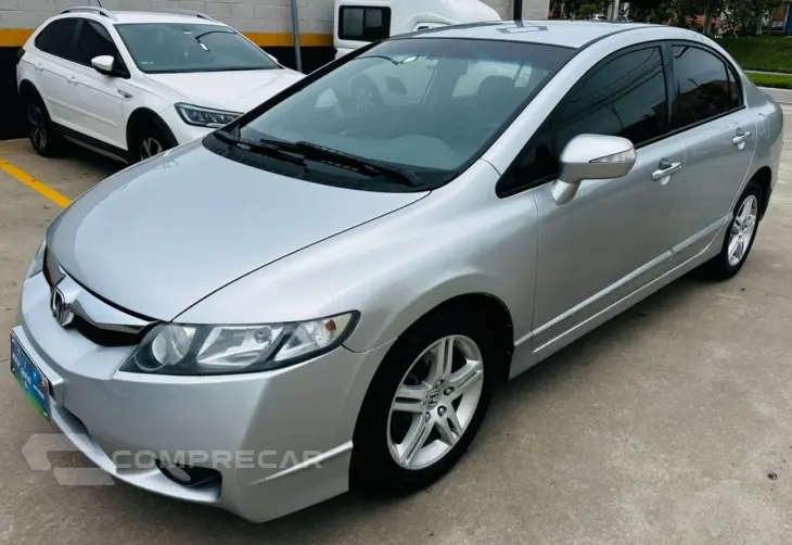 Civic 1.8 16V 4P EXS AUTOMÁTICO