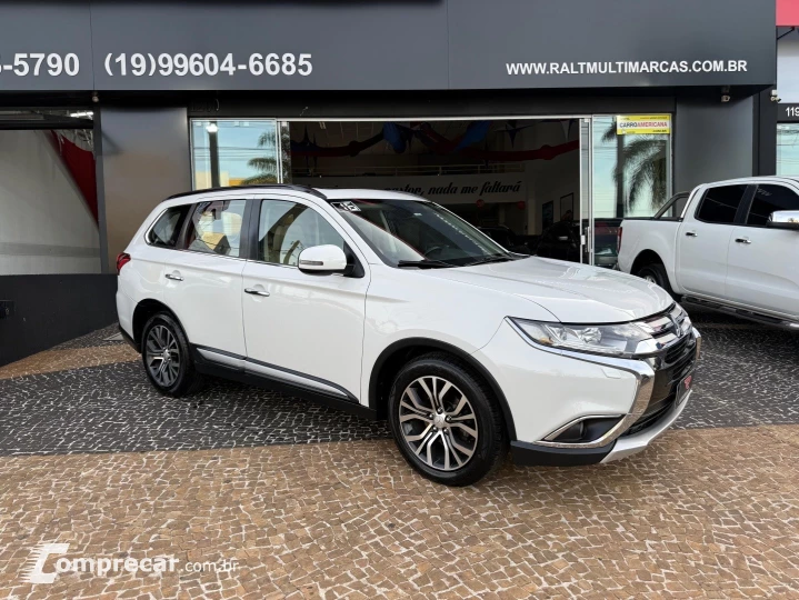 OUTLANDER 2.2 MIVEC DI-D DIESEL HPE-S AWD AUTOMÁTICO